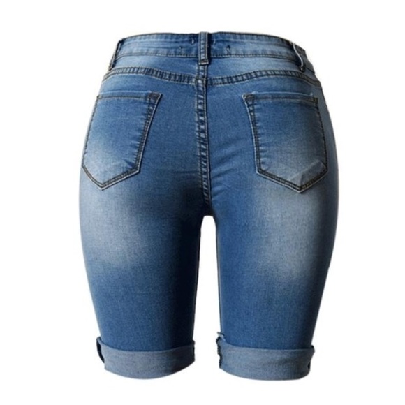 LAST ONE❗️Distressed Knee Length Denim Shorts - Picture 3 of 5